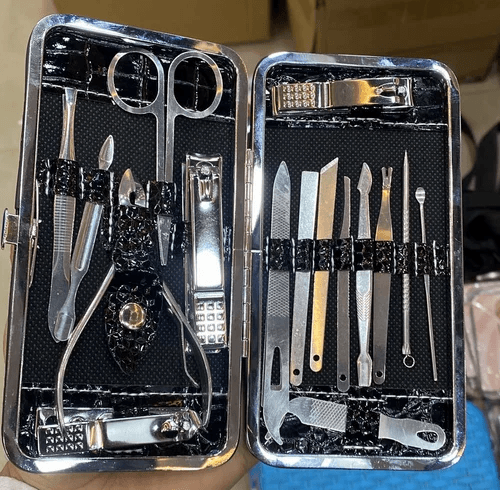 16 Pcs Manicure Pedicure Kit – Complete Grooming Set - View 1